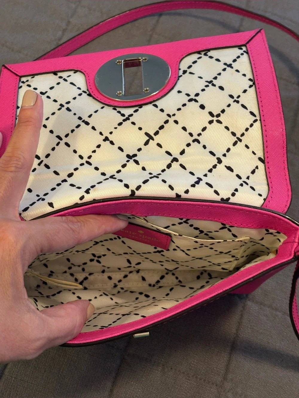 Kate Spade Newbury Lane Sally Turn Lock  leather Crossbody Bag